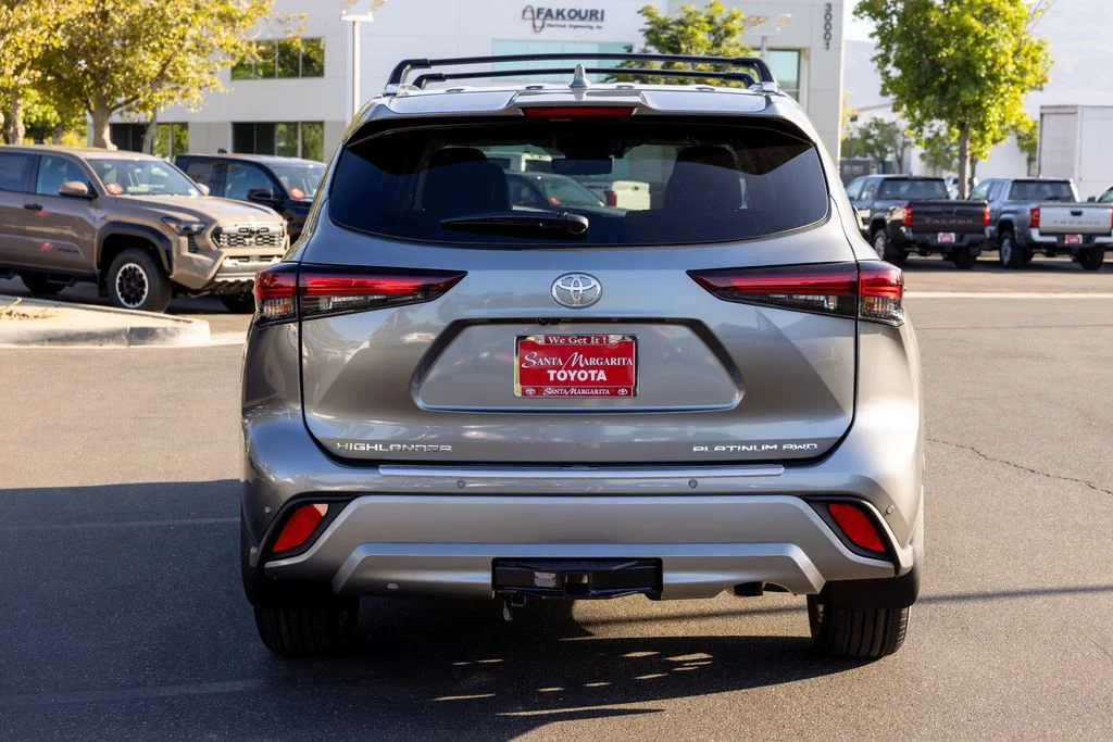 New 2026 Heavy Metal <sup>1</sup> Toyota  Platinum image 6