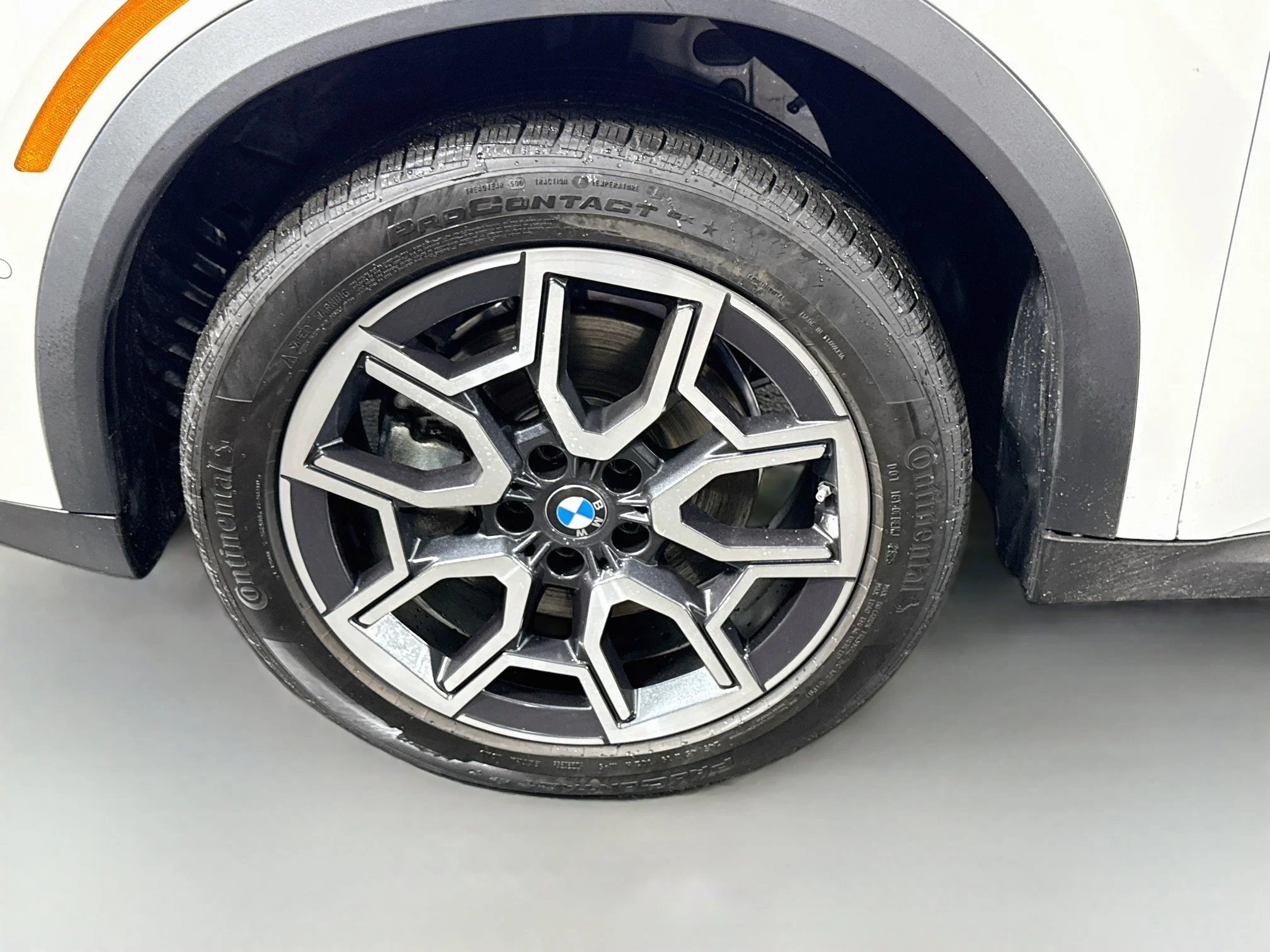 Used 2026 Alpine White BMW xDrive28i image 34