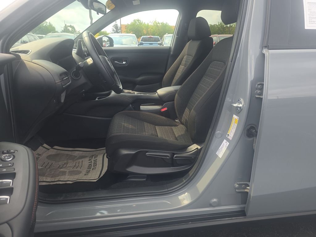 Used 2025 Urban Gray Pearl Honda Sport image 19