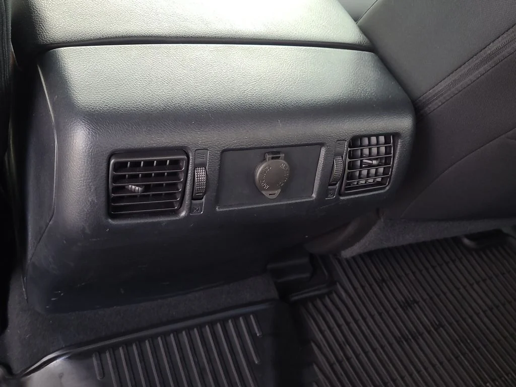 Used 2019 Gray Toyota SR5 image 17