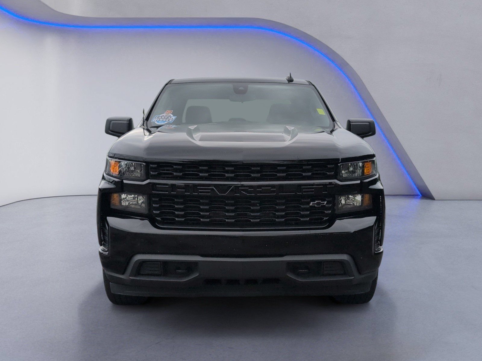 Used 2022 Black Chevrolet Custom image 13