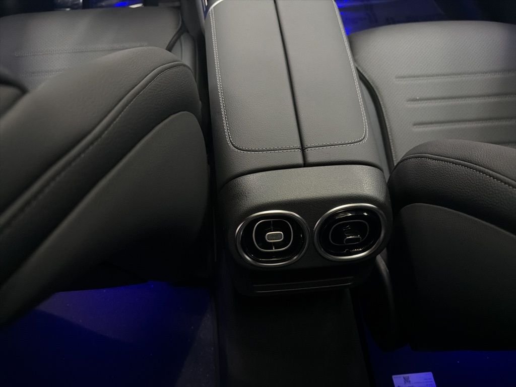 Used 2026 Silver Mercedes-Benz GLC 300 Coupe image 23