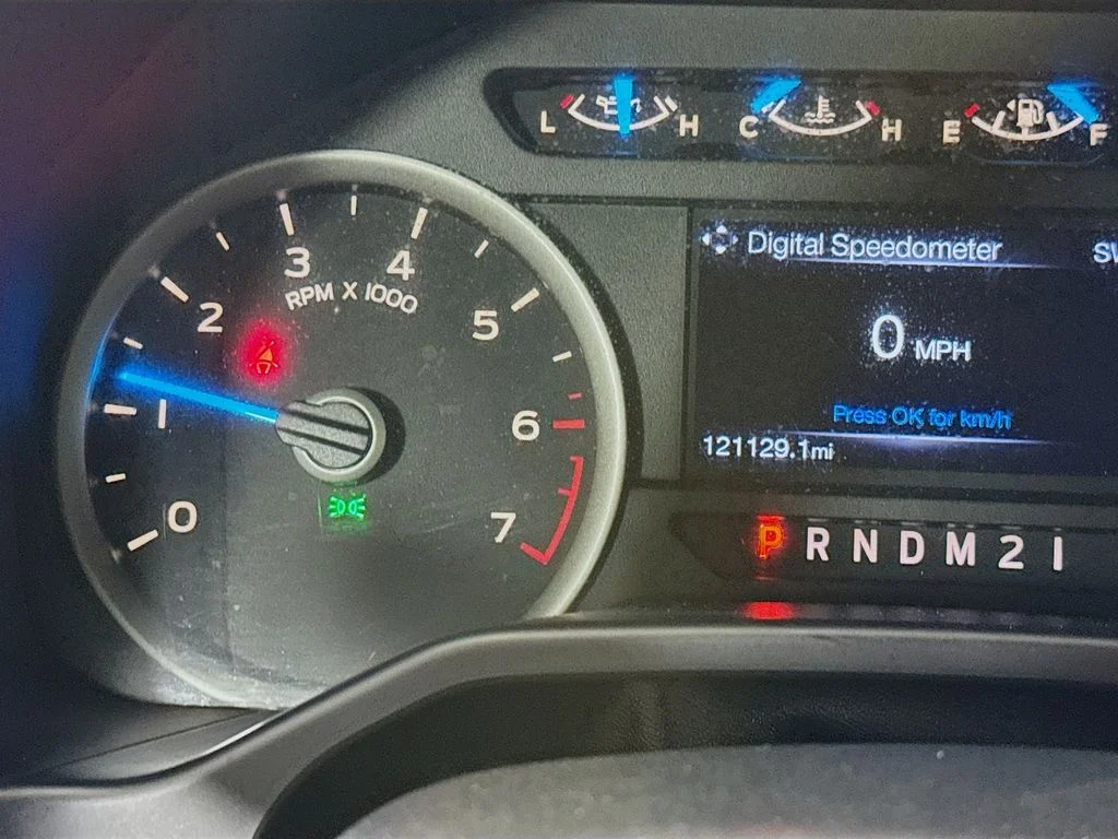 Used 2015 Gray Ford XLT image 13