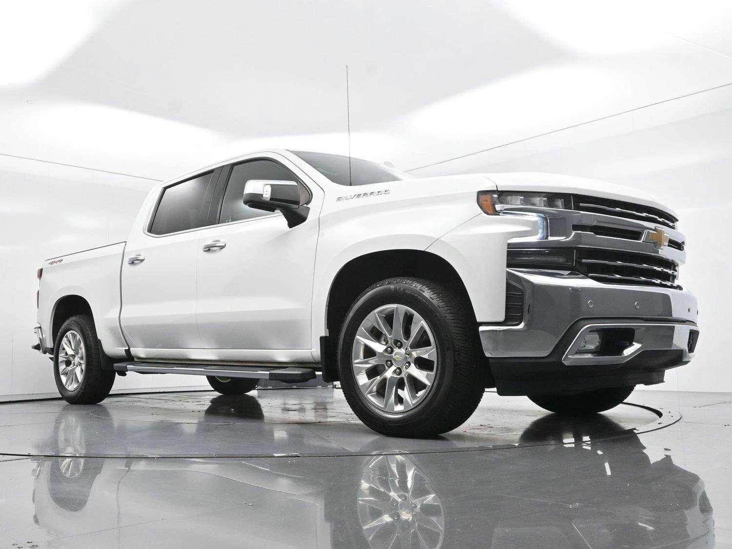 Used 2021 SUMMIT WHITE Chevrolet LTZ image 44