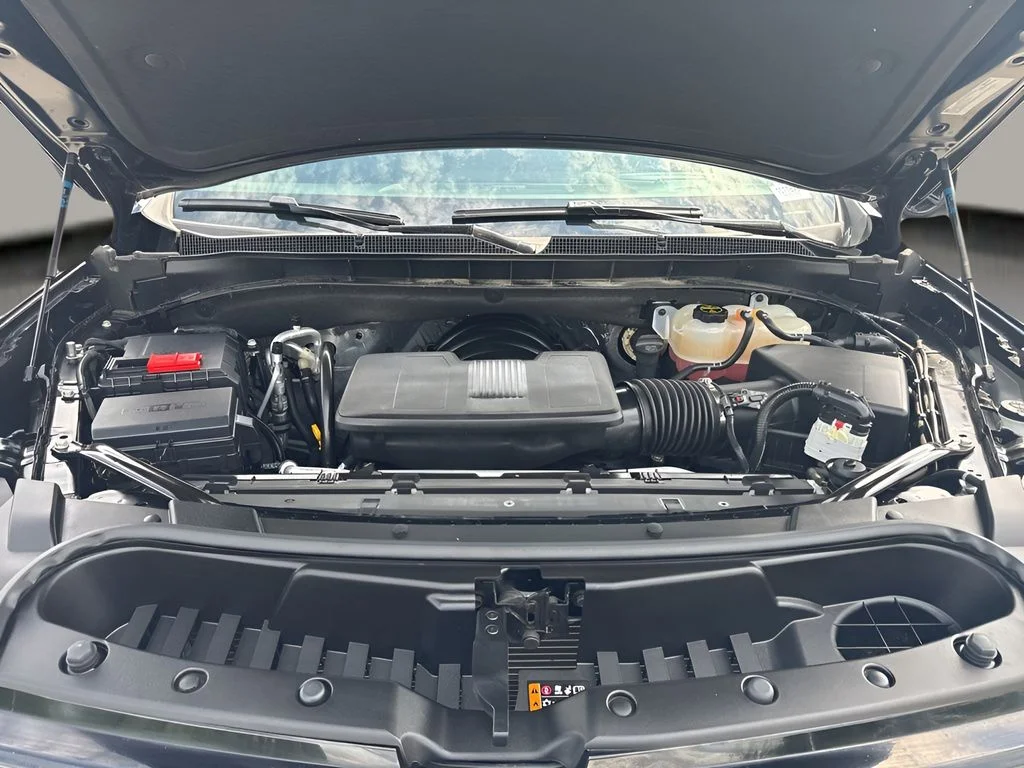 Used 2025 Black Chevrolet LT image 38