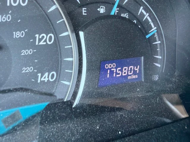 Used 2014  Toyota L image 11