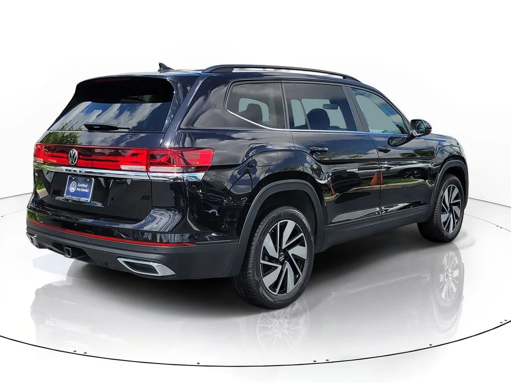 Used 2026  Volkswagen SE w/Technology image 4