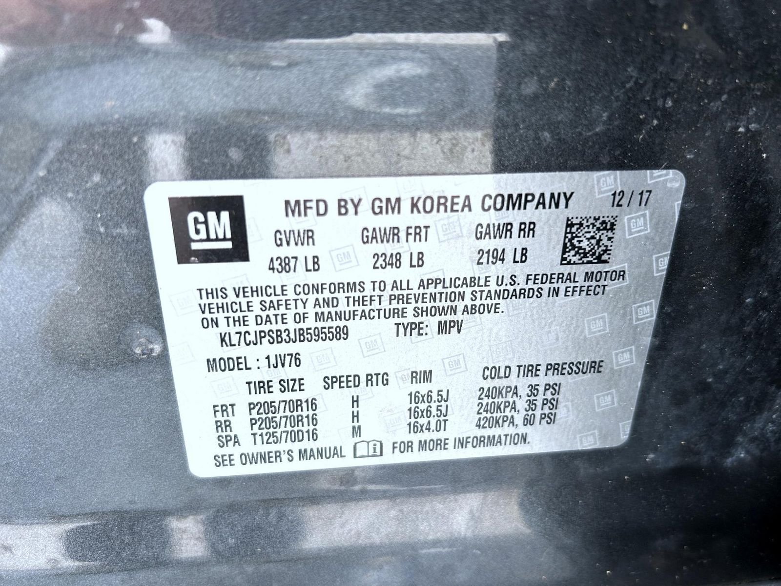 Used 2018 Gray Chevrolet LT image 25