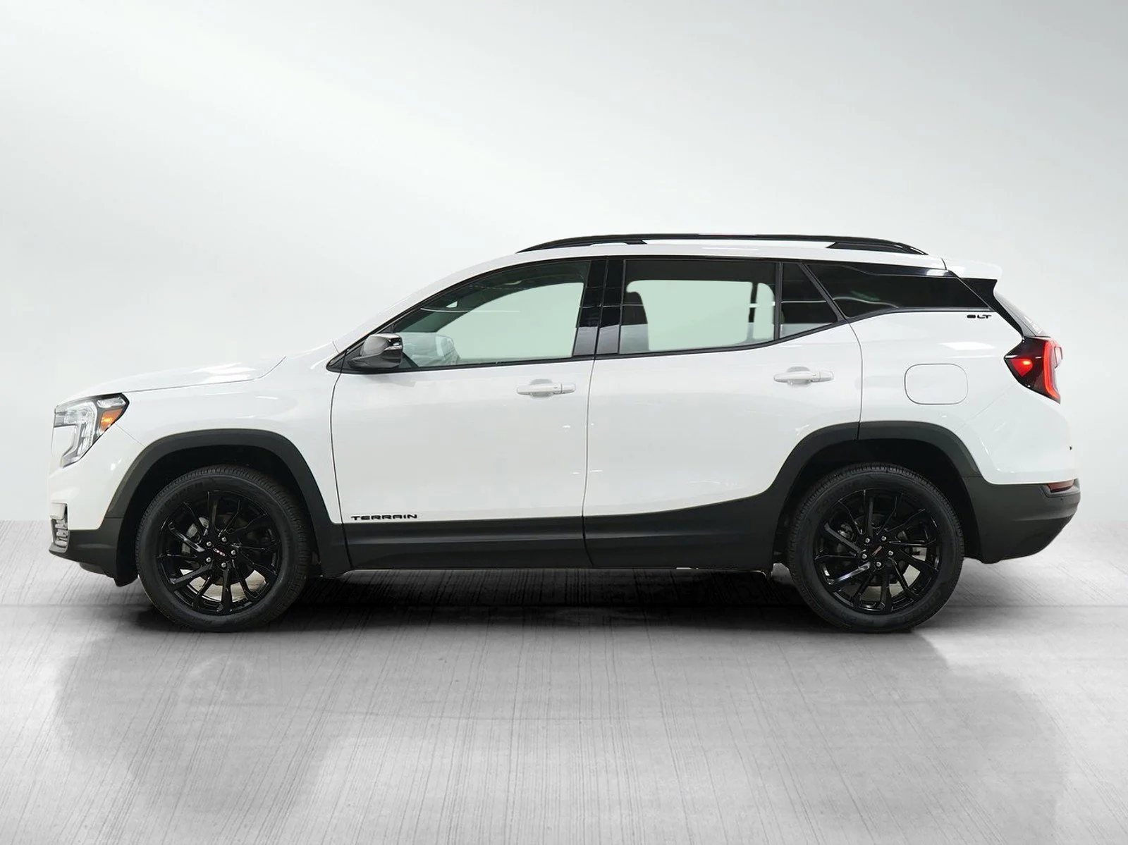 Used 2024 GMC Terrain SLT with VIN 3GKALVEG6RL237255 for sale in Bloomington, Minnesota