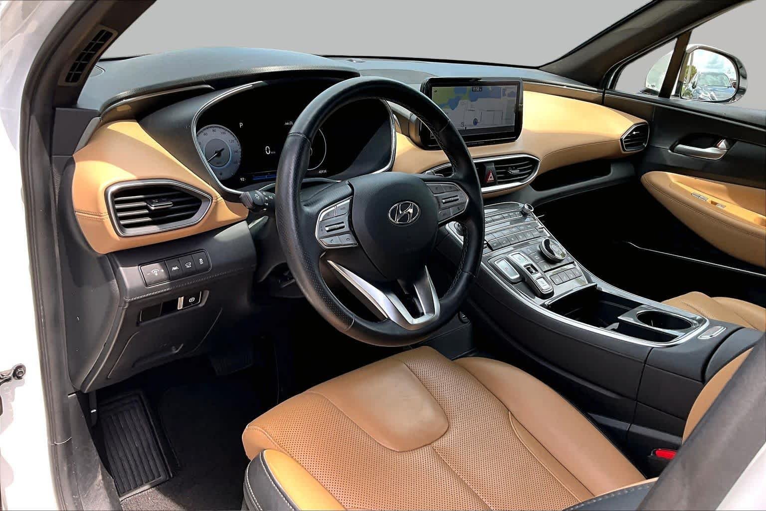 Used 2022 Quartz White Hyundai Calligraphy image 18