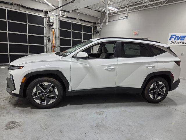 New 2026 White Hyundai SEL FWD image 4