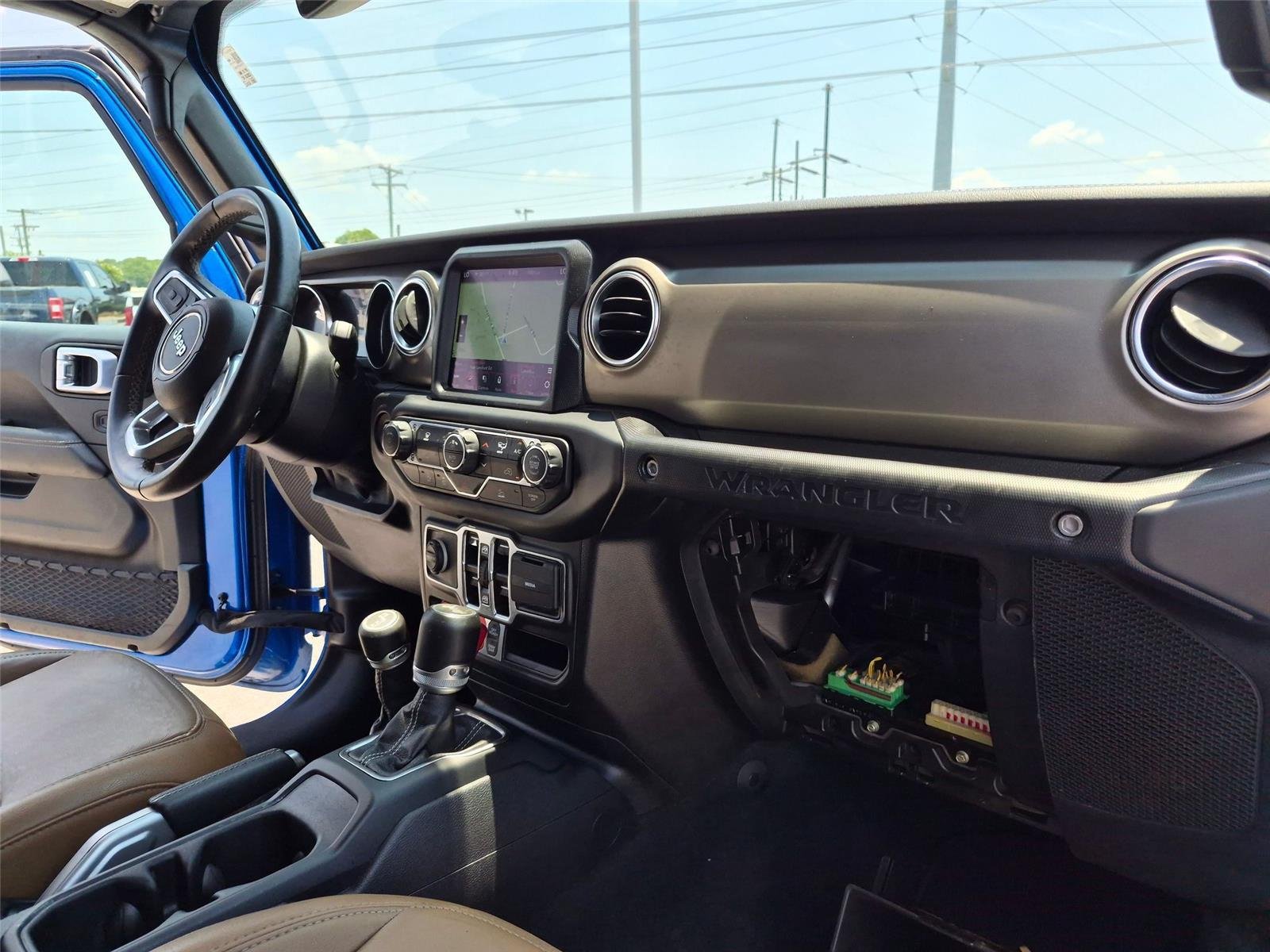 Used 2021 Hydro Blue Pearlcoat Jeep Unlimited Rubicon image 33