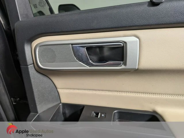 Used 2020 Gray Ford Limited image 39
