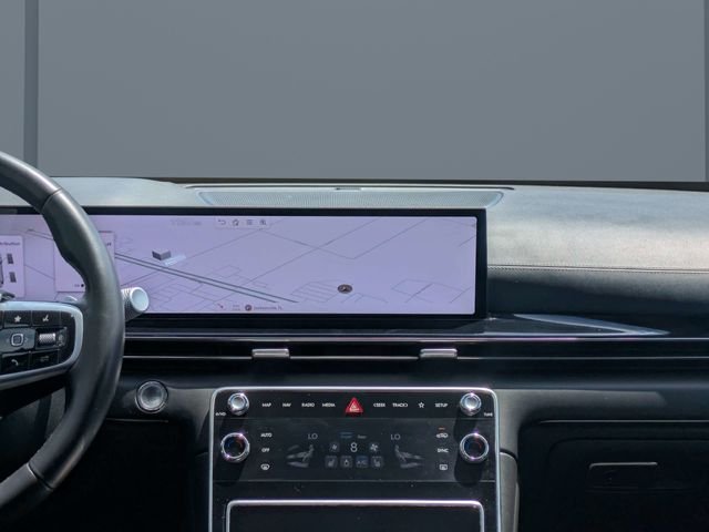 Used 2025 White Genesis 2.5T image 19