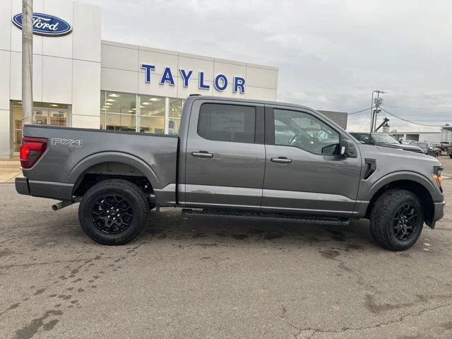 New 2026 Carbonized Gray Metallic Ford XLT image 18