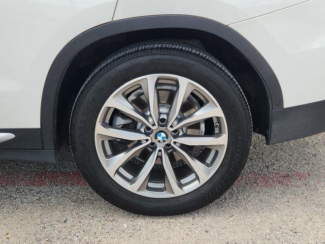 Used 2019 White BMW sDrive30i image 33