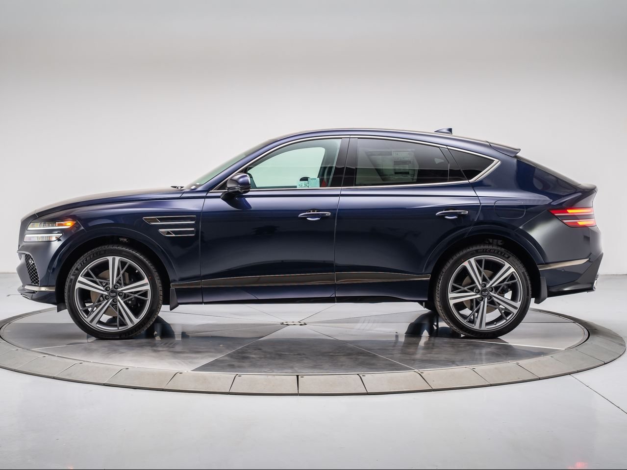 New 2026 Capri Blue Genesis 3.5T E-SC MHEV image 2