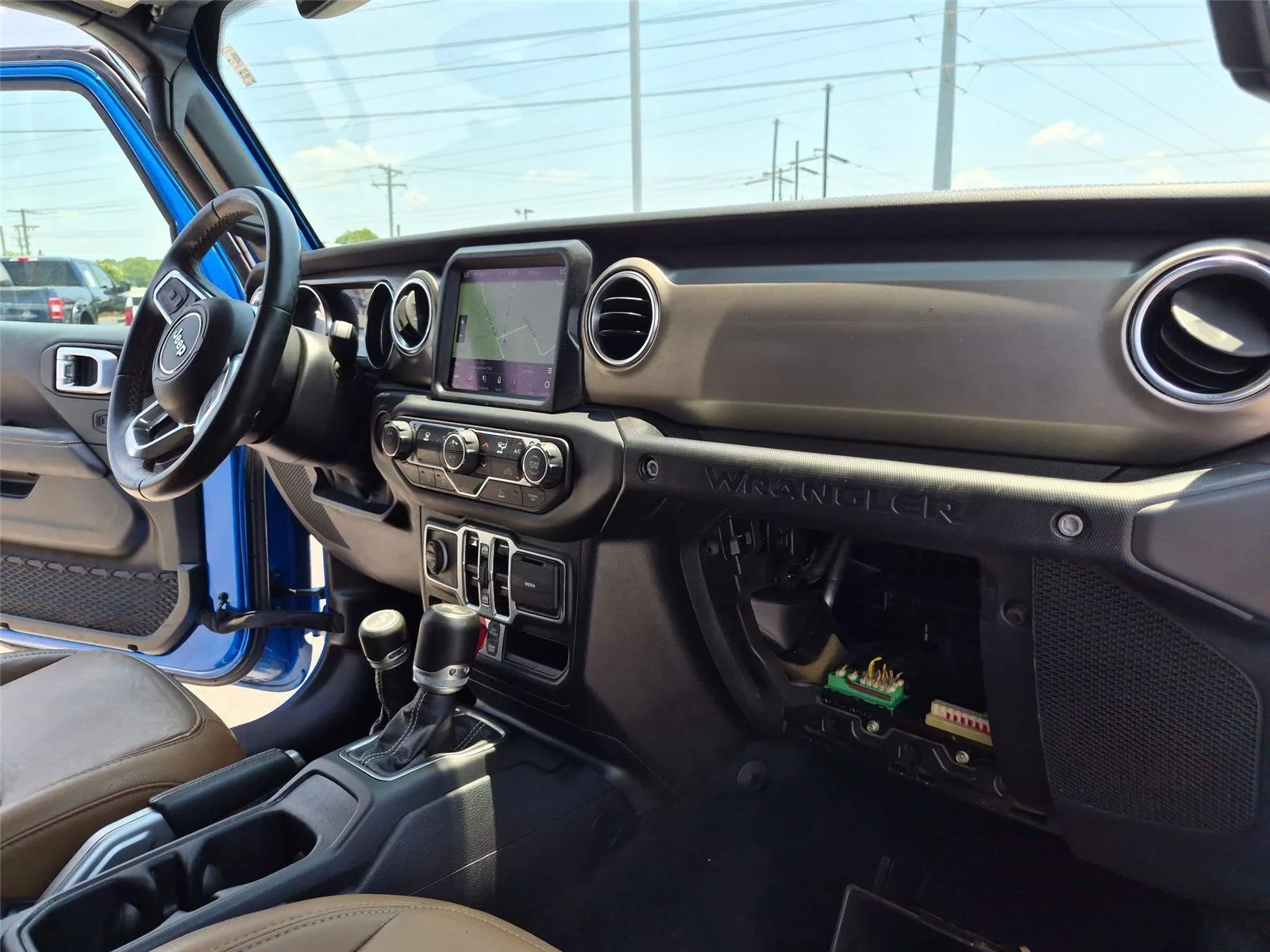 Used 2021 Hydro Blue Pearlcoat Jeep Unlimited Rubicon image 33