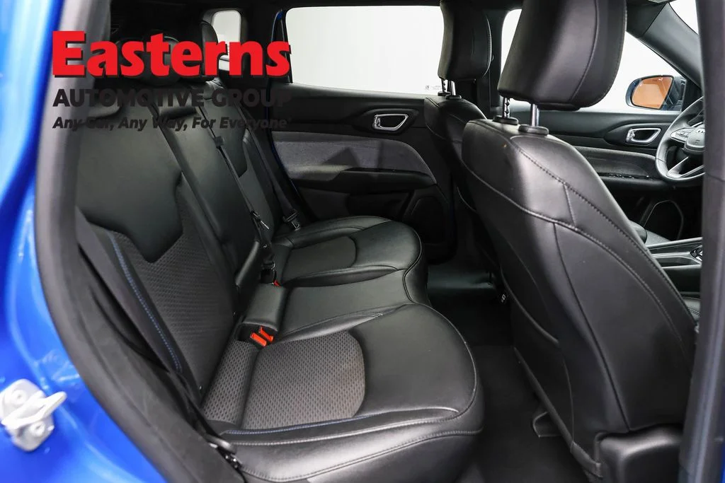 Used 2024 Blue Jeep Latitude image 22
