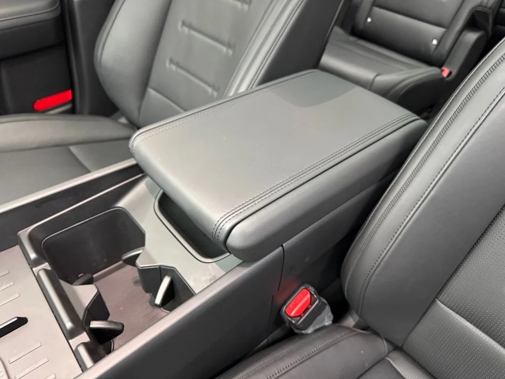 Used 2025 Gray Hyundai Calligraphy image 29