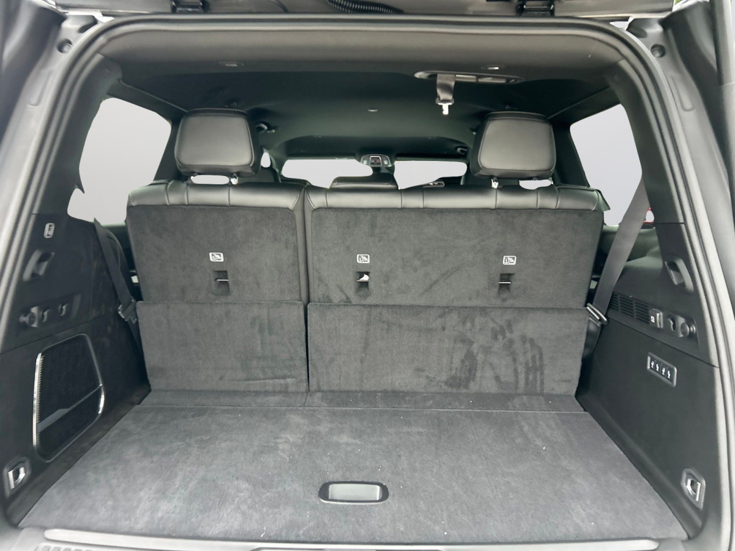 New 2026 Silver Zynith Jeep Limited Altitude image 36