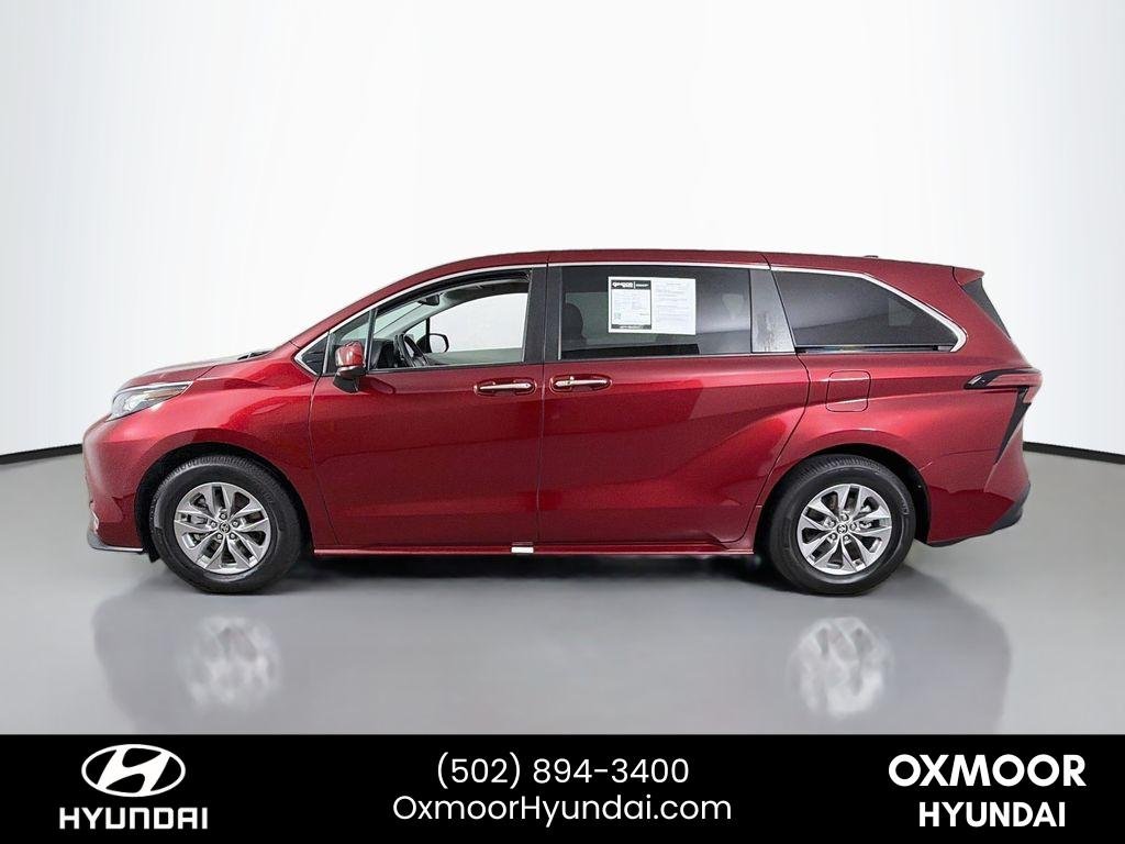 Used 2022 Ruby Flare Pearl Toyota XLE image 4