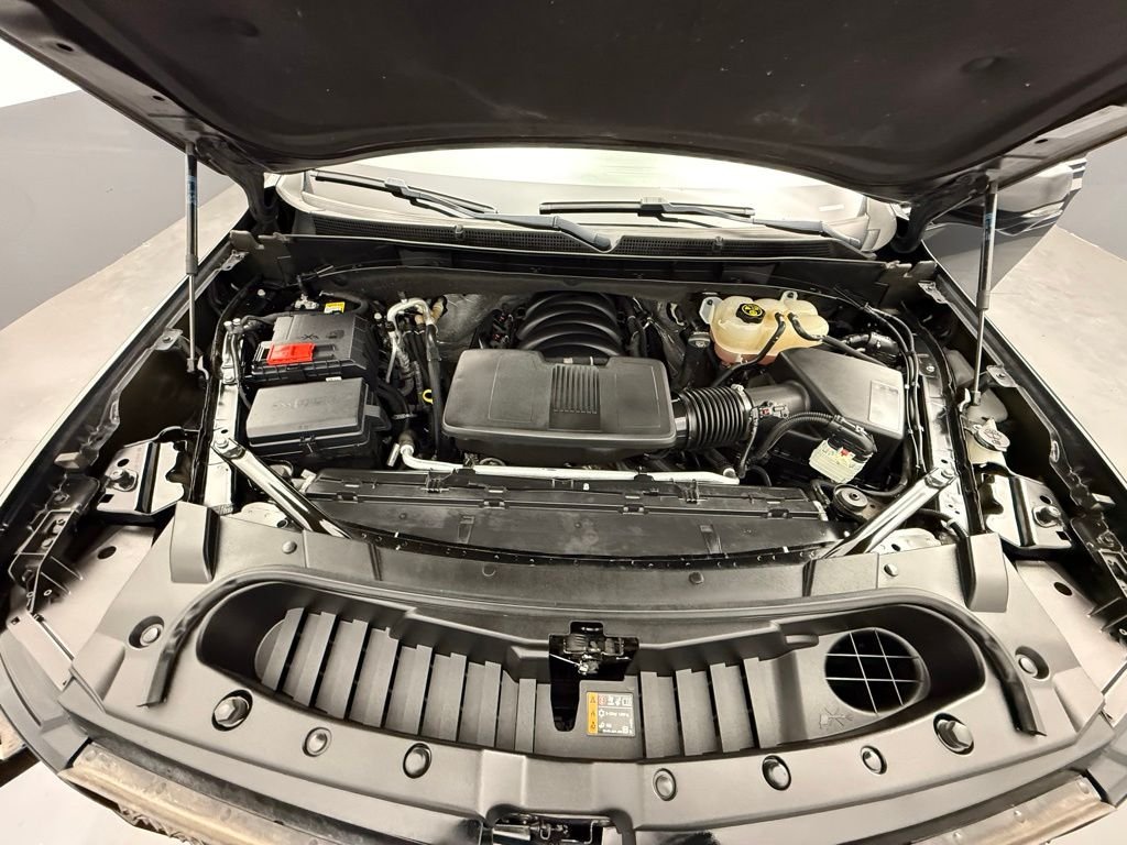 Used 2023 Black Cadillac Sport Platinum image 7