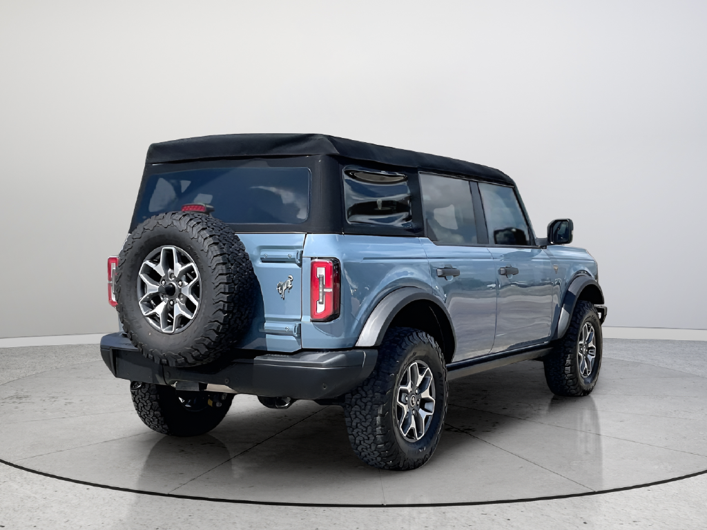 Used 2024 Gray Ford Badlands image 6