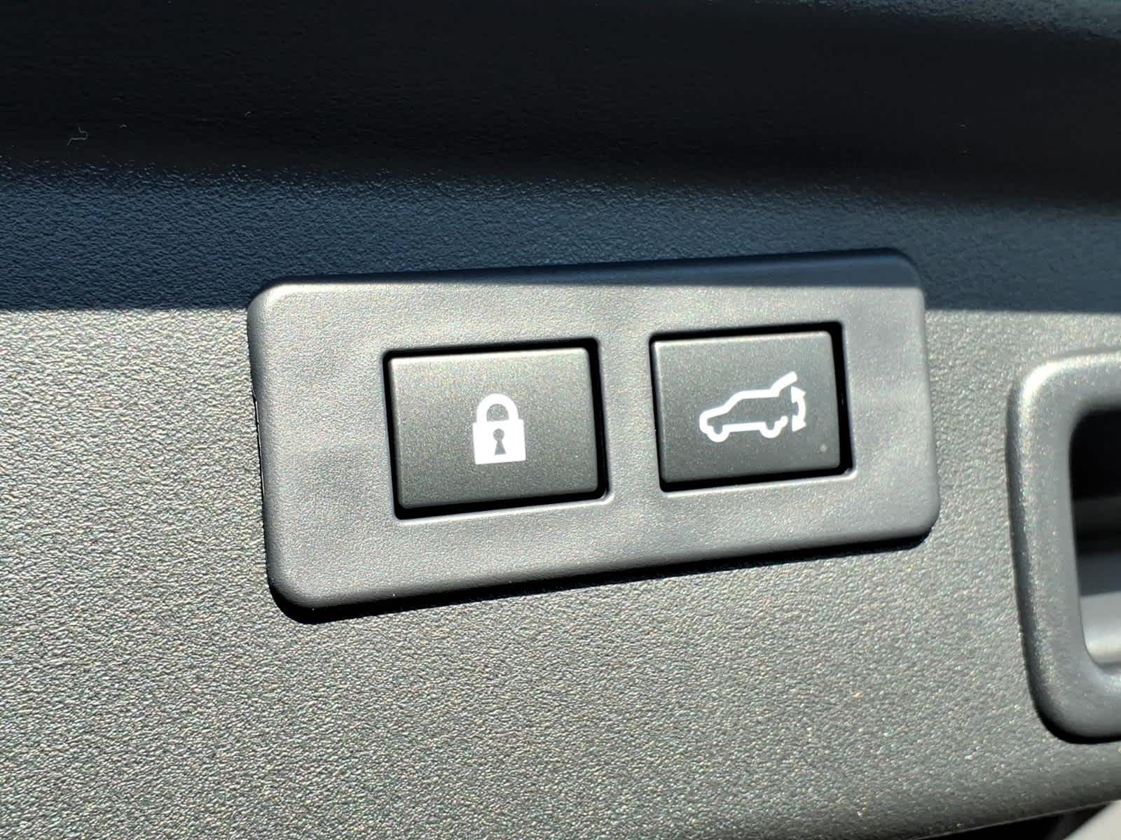 New 2026 CRYSTAL BLACK SILICA Subaru Premium image 12