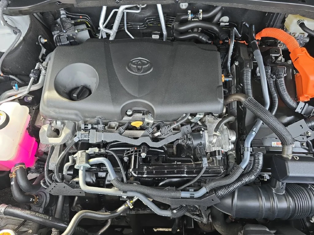 Used 2024  Toyota XLE image 40