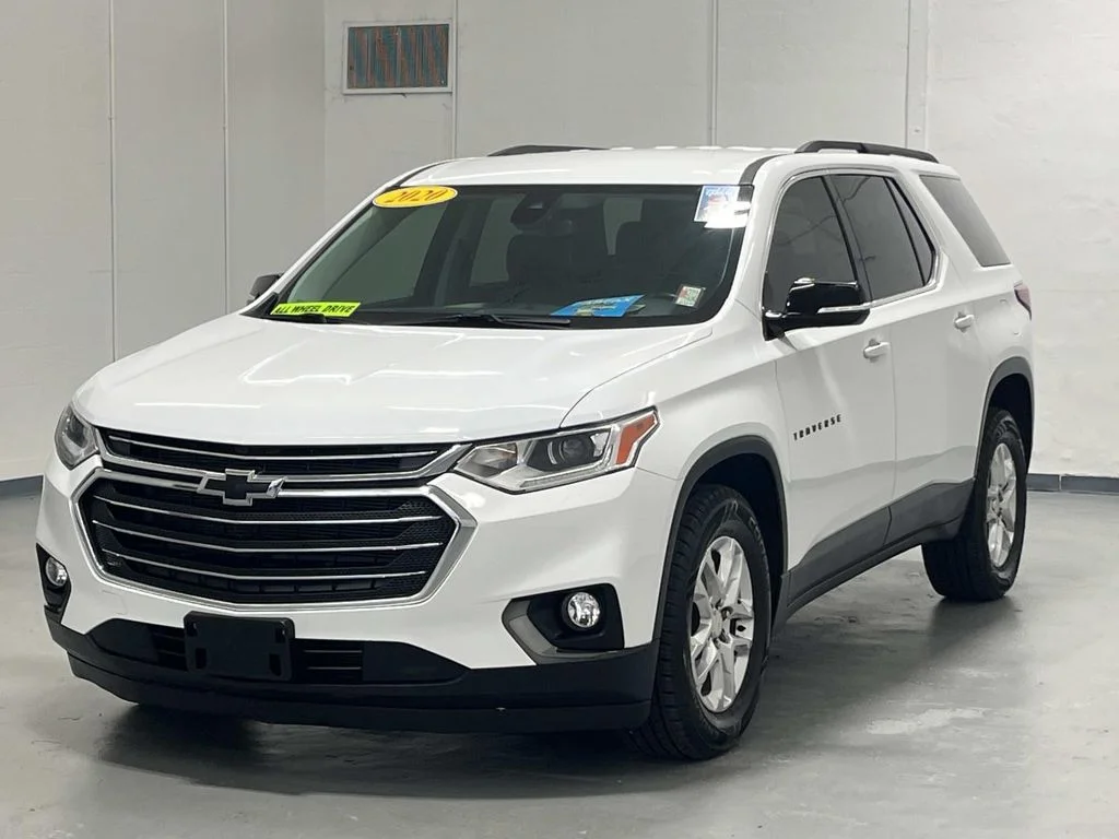 Used 2020 SUMMIT WHITE Chevrolet LT Cloth image 4