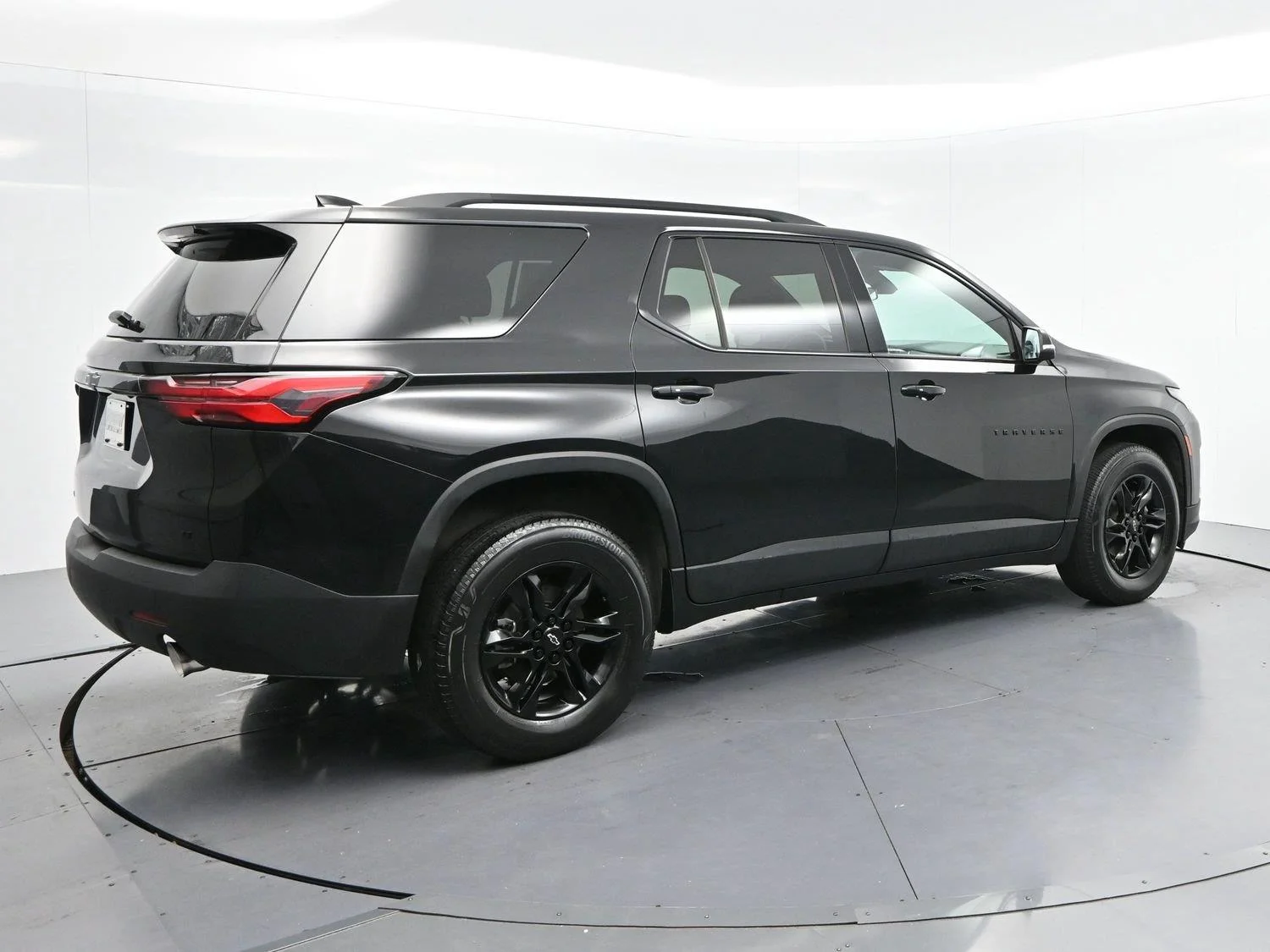 Used 2023 Mosaic Black Metallic Chevrolet LT Cloth image 7