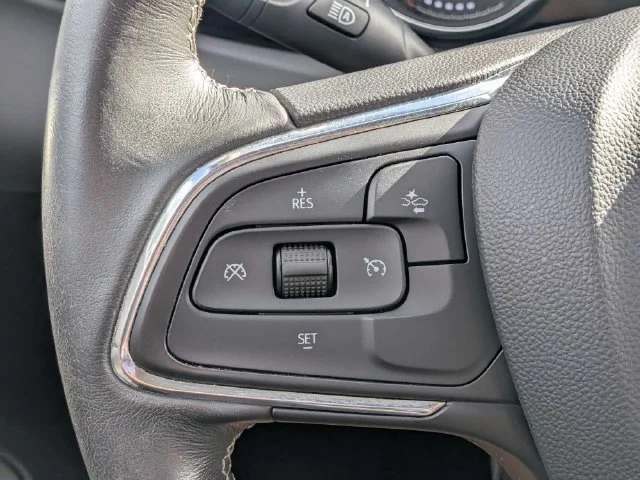Used 2023 MOONSTONE GRAY METALLIC Buick Select image 26