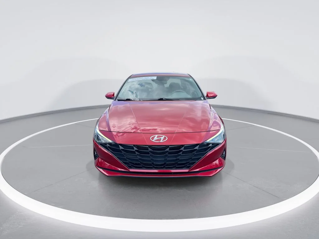 Used 2023 Red Hyundai Blue image 3