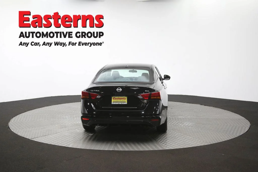 Used 2024 Black Nissan 2.5 SV image 37