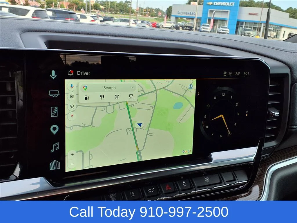 Used 2025 Summit White Chevrolet LT image 13