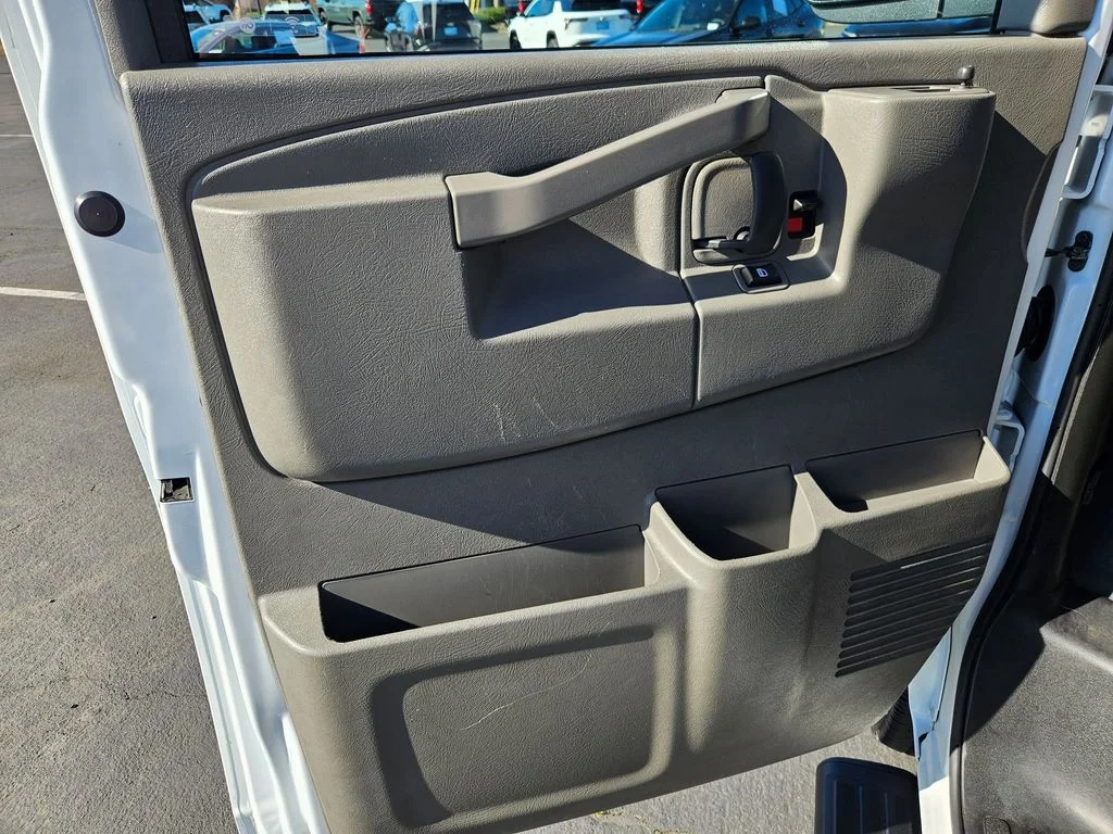Used 2023 Summit White Chevrolet LS image 10