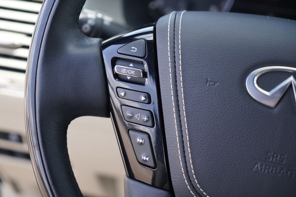 Used 2024 Black INFINITI Sensory image 12