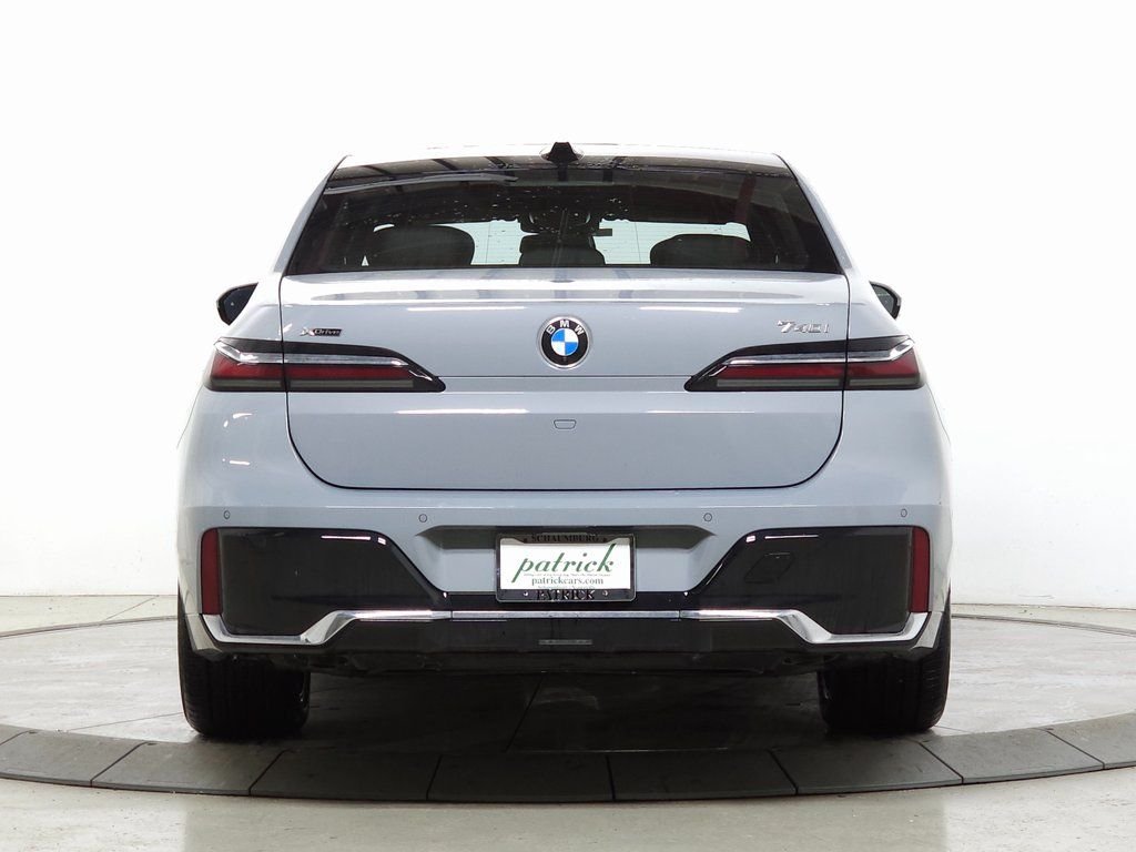 Used 2026 Gray Metallic BMW 740i xDrive image 6