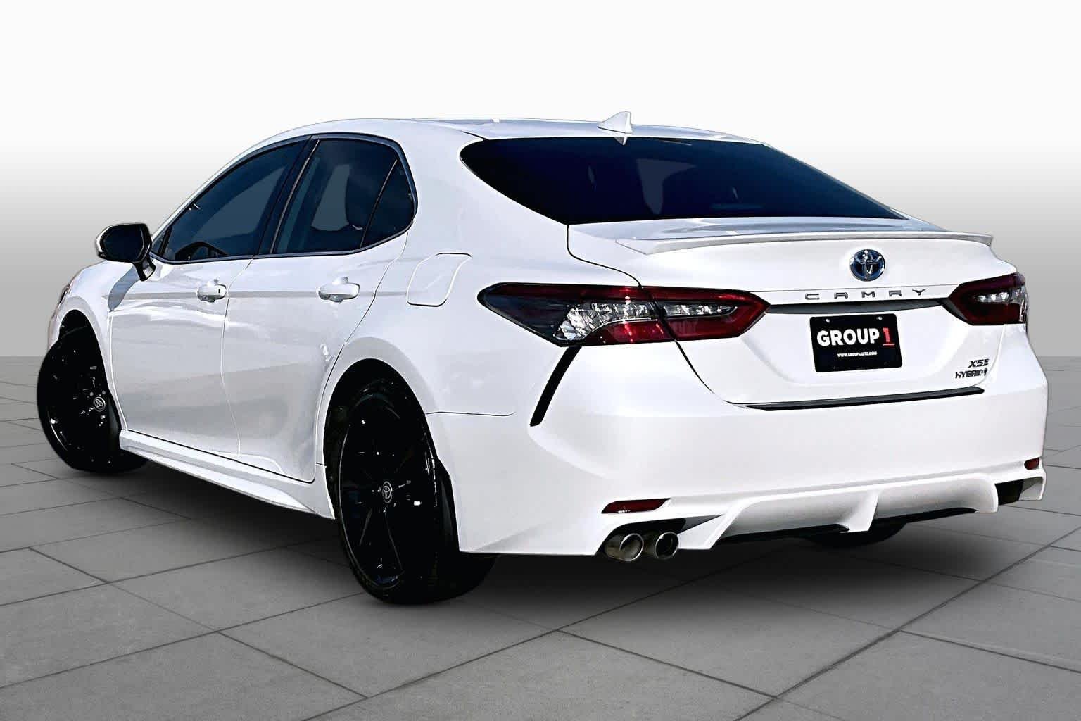 Used 2023 Wind Chill Pearl Toyota Hybrid XSE image 11