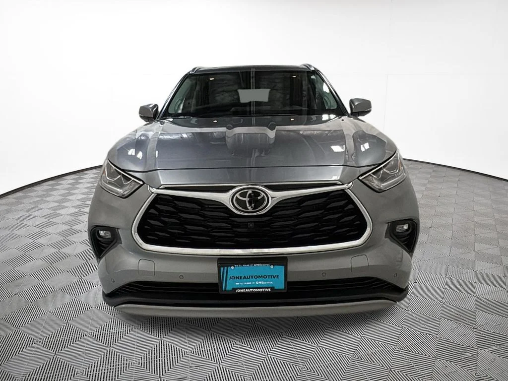 Used 2026 Heavy Metal Toyota Platinum image 3