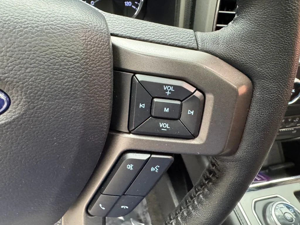 Certified Used 2020 Black Ford XLT image 16