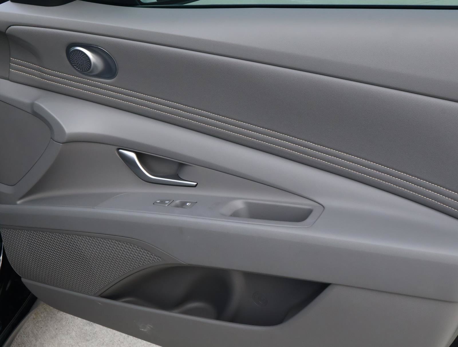 2026 Hyundai Elantra SEL Sport - Photo 15