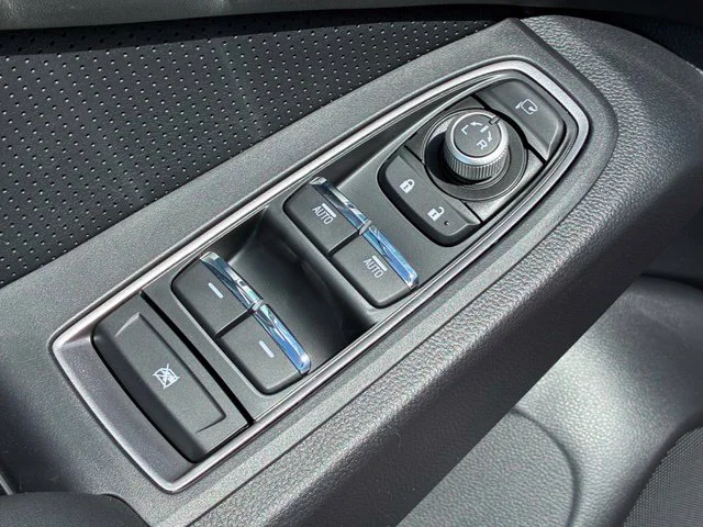 New 2027 CRYSTAL WHITE PEARL Subaru Touring 7-Passenger image 23