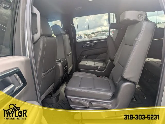 2026 Chevrolet Suburban LT - Photo 13