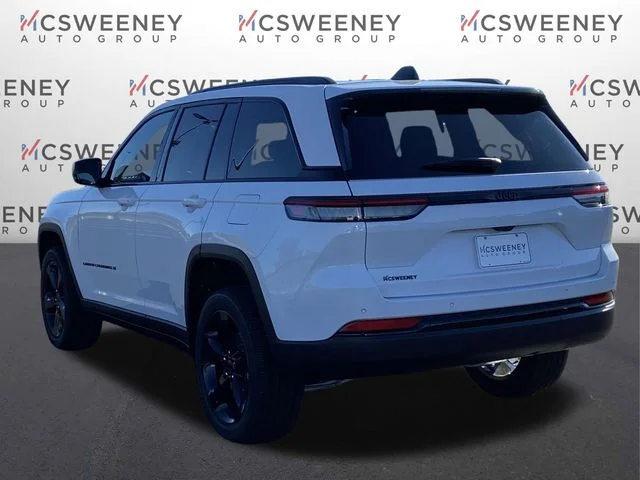 New 2025 Bright White Clear-Coat Exterior Paint Jeep Altitude image 5