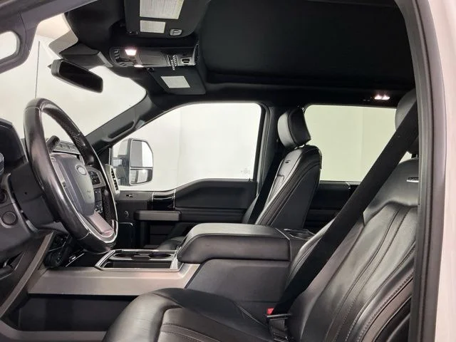 Used 2022  Ford Platinum image 19