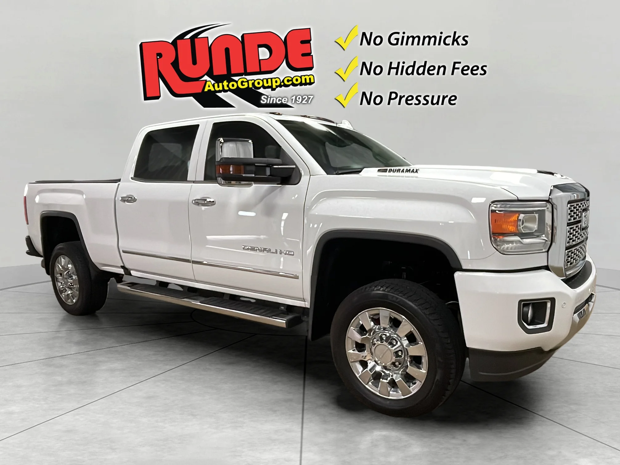 Used 2019 Summit White GMC Denali image 8
