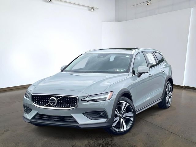 2024 Volvo V60 Cross Country