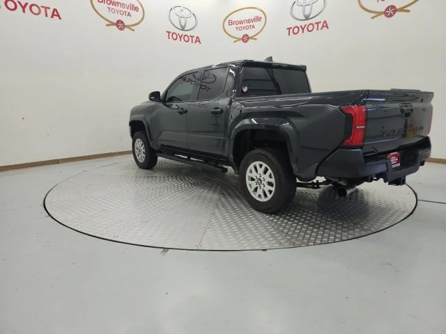 Used 2026  Toyota SR image 3
